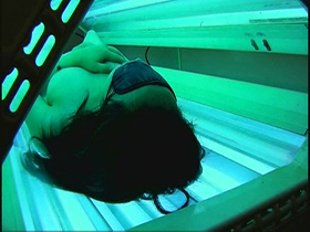 日焼けサロン！店長による盗撮映像流出4時間76人　サンプル画像11